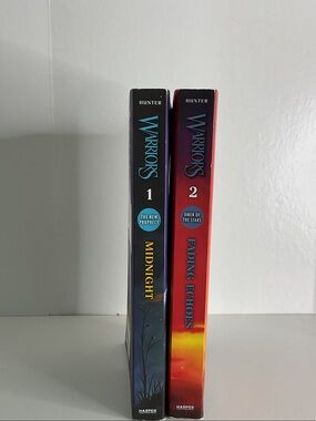 Warriors The New Prophecy 1 & Omen of the Stars 2 book set Erin Hunter